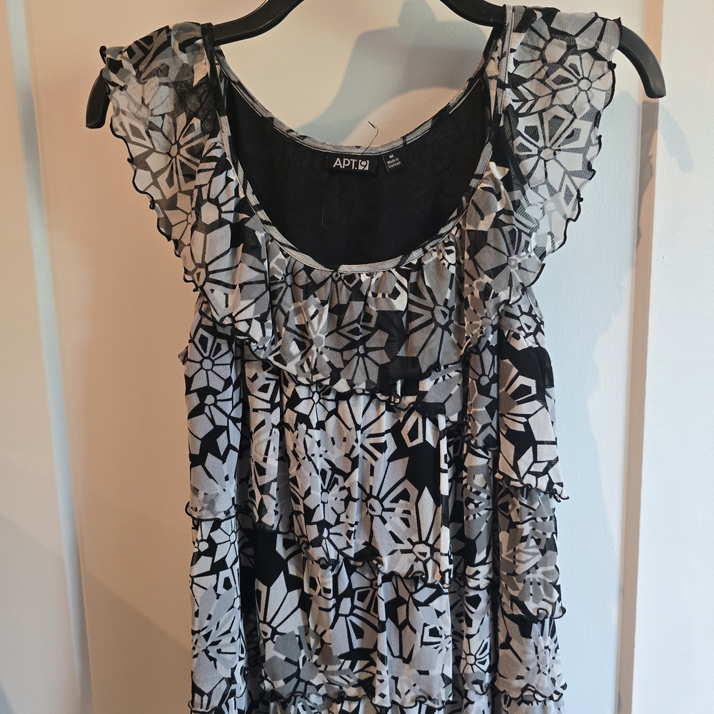 Apt. 9 Black and White Floral Ruffle Blouse